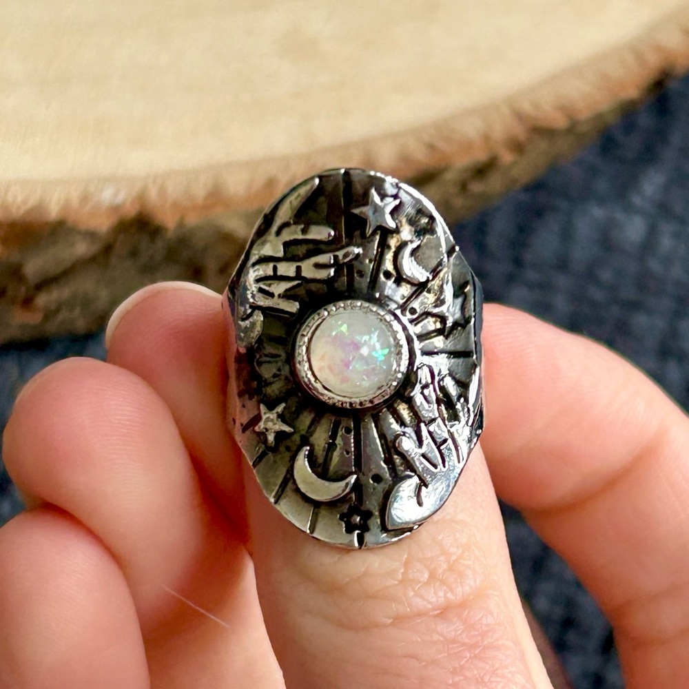 Dark Whimsigoth Magical Palm Reading Magic Unique Carved Chunky Statement Ring - Picture 2 of 7